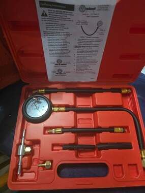 Fuel injection pump pressure tester kit